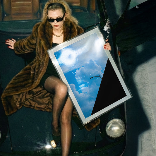 Dreaming under streetlights