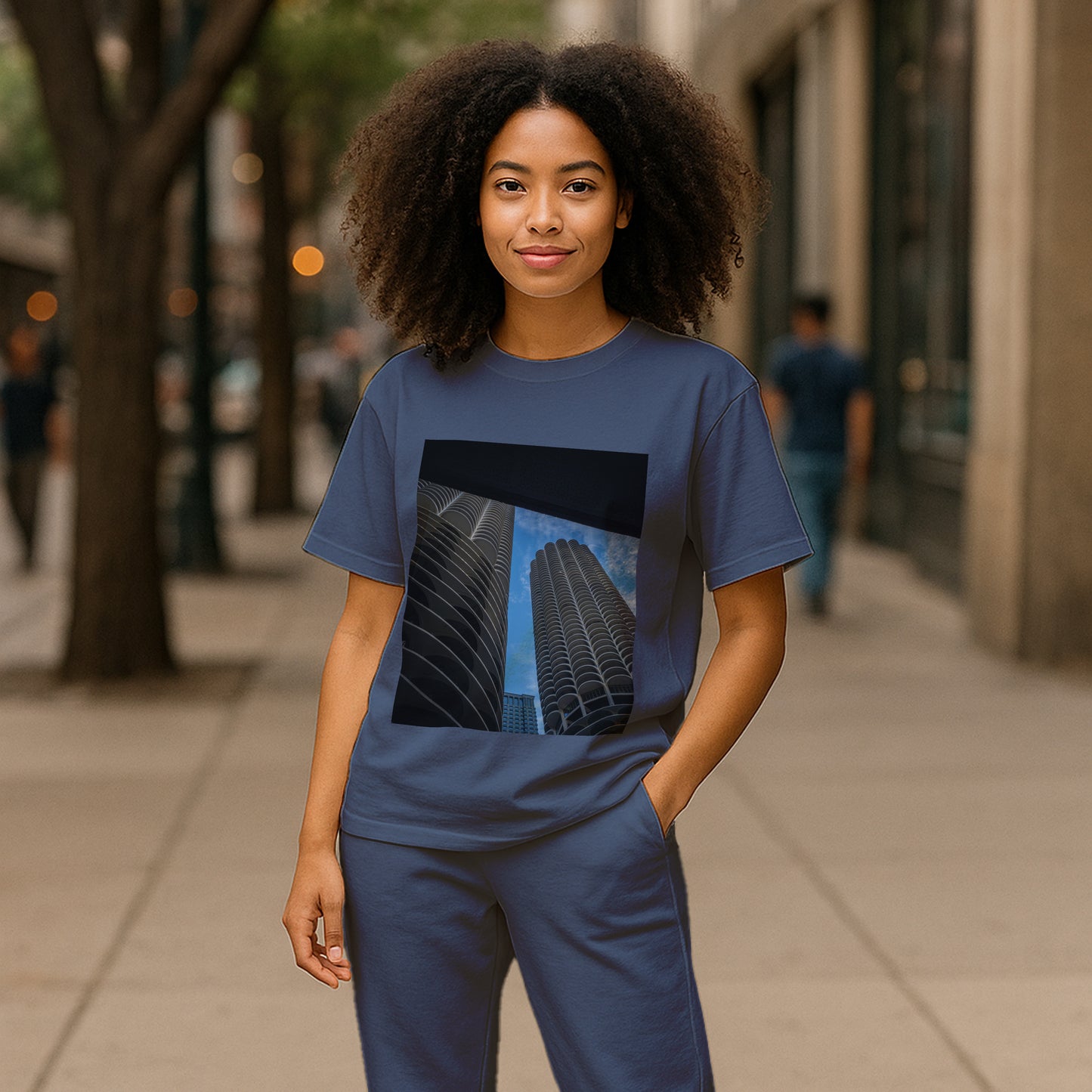 Between two concrete giants - Vintage Tee