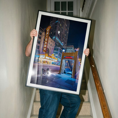 A Neon Vibe – The Chicago Theatre